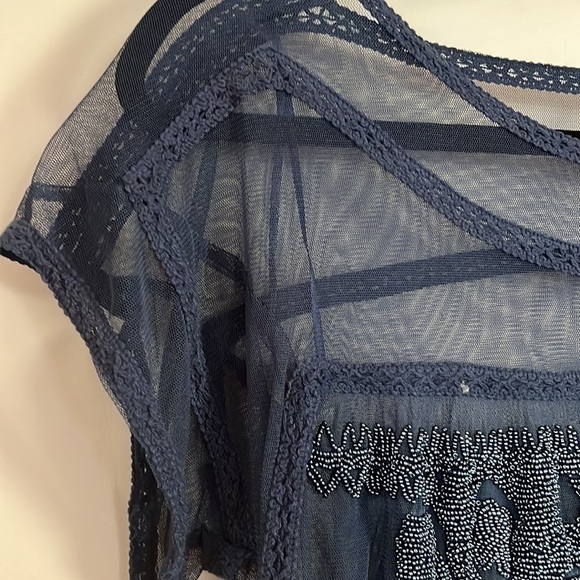 Willow & Clay sheer embellished navy top size medium - Picture 3 of 9